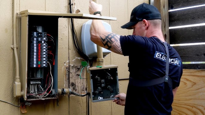 I will handle home wiring and rewiring projects - Image 1